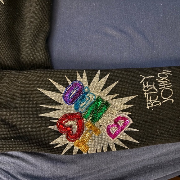 Betsy Johnsons thermal shirt - Picture 2 of 5